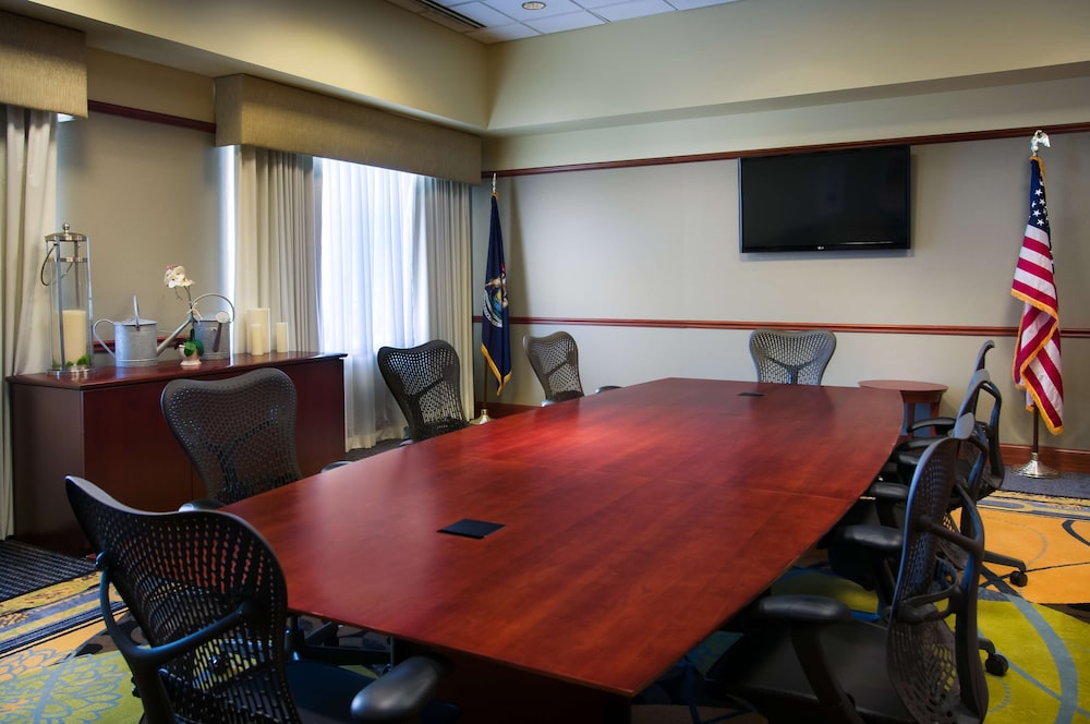 Hilton Garden Inn Detroit Downtown — Hotel building in Detroit, Michigan