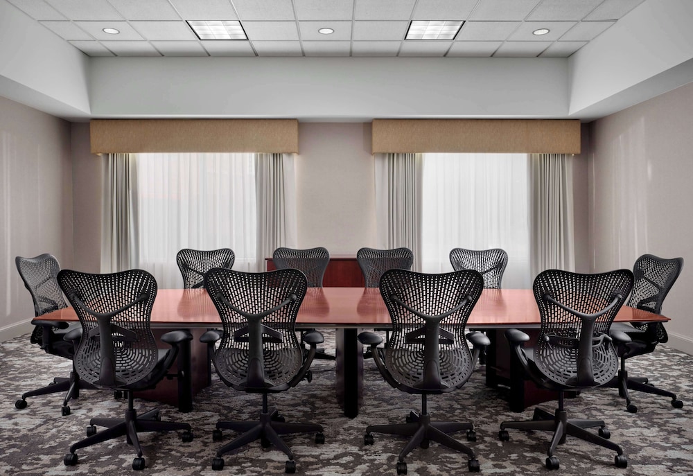 Hilton Garden Inn Detroit Downtown — Hotel building in Detroit, Michigan
