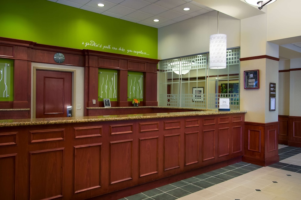 Hilton Garden Inn Detroit Downtown — Hotel building in Detroit, Michigan