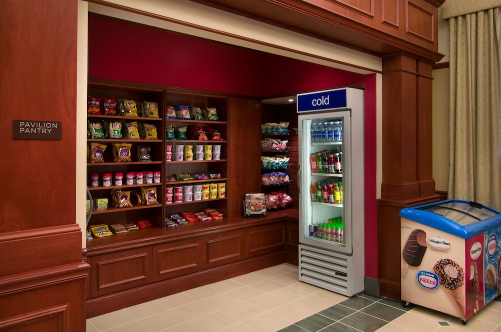 Hilton Garden Inn Detroit Downtown — Restaurant & bars in Detroit, Michigan