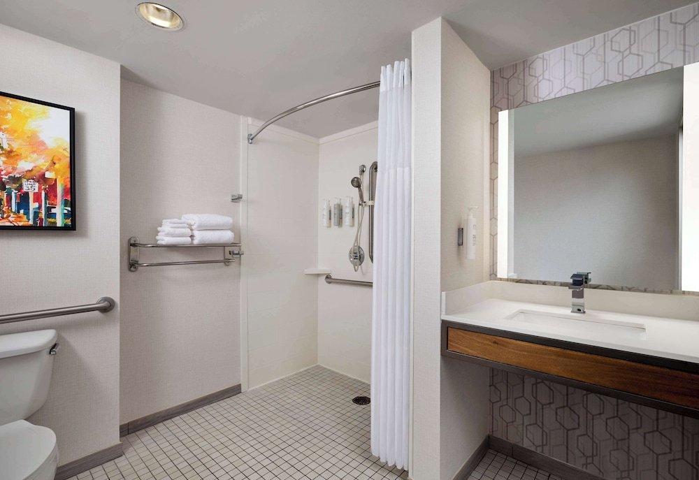 Hilton Garden Inn Detroit Downtown — Hotel rooms in Detroit, Michigan