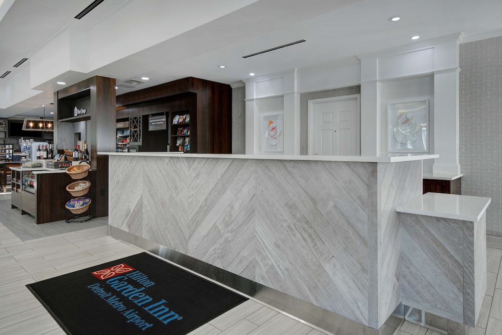 Hilton Garden Inn Detroit Metro Airport — Hotel building in Romulus, Michigan
