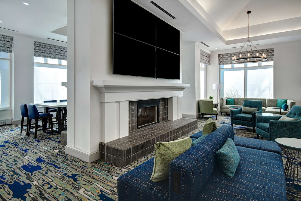 Hilton Garden Inn Detroit Metro Airport — Hotel building in Romulus, Michigan