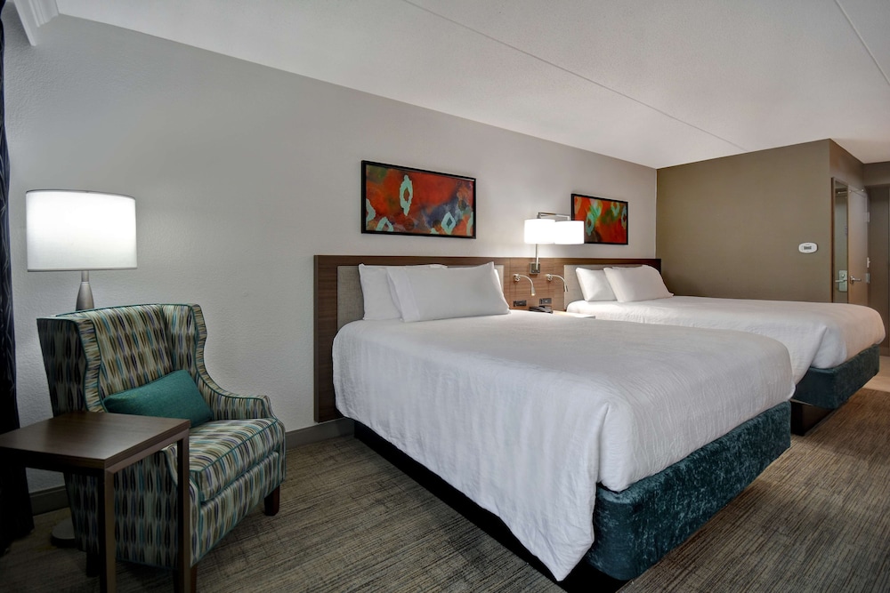 Hilton Garden Inn Detroit Metro Airport — Hotel rooms in Romulus, Michigan