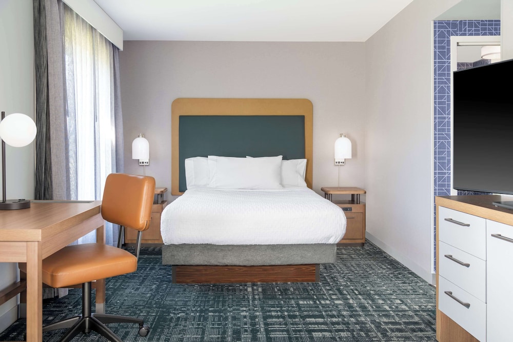 Homewood Suites by Hilton Detroit-Troy — Hotel rooms in Troy, Michigan