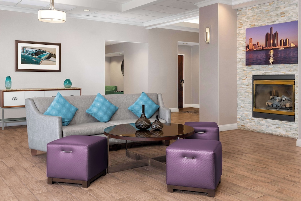 Homewood Suites by Hilton Detroit-Troy — Hotel building in Troy, Michigan