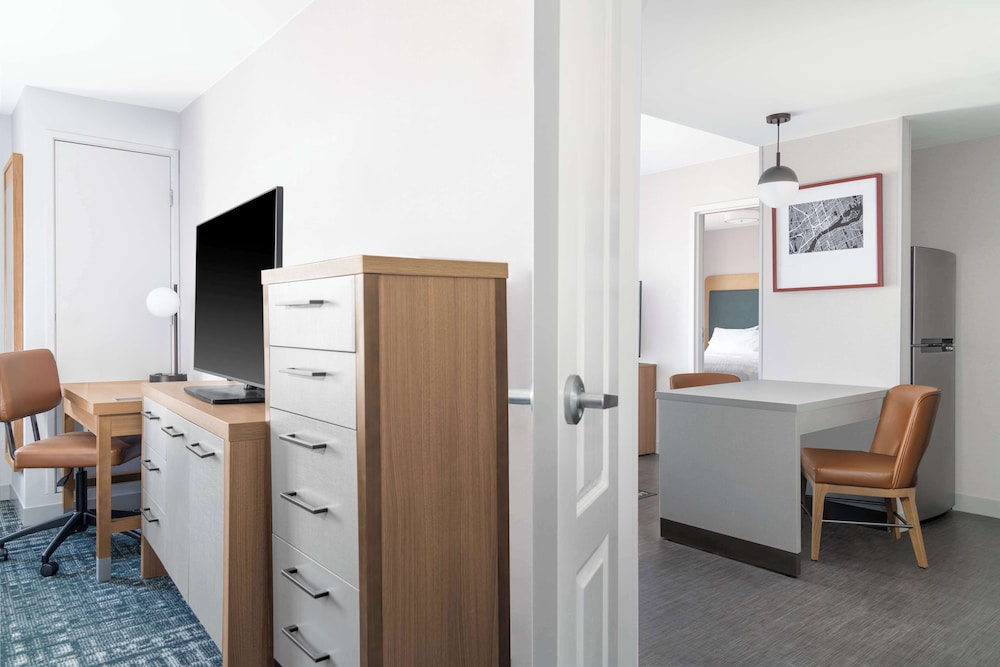 Homewood Suites by Hilton Detroit-Troy — Hotel rooms in Troy, Michigan