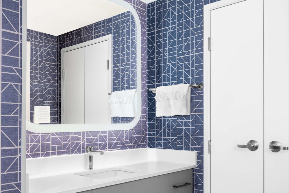 Homewood Suites by Hilton Detroit-Troy — Hotel rooms in Troy, Michigan