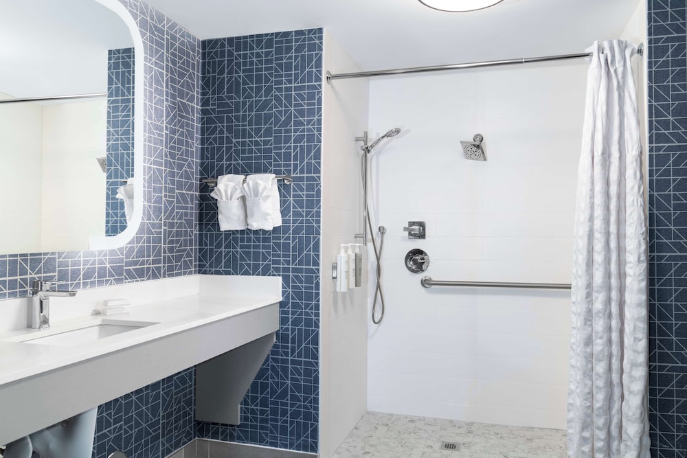 Homewood Suites by Hilton Detroit-Troy — Hotel rooms in Troy, Michigan