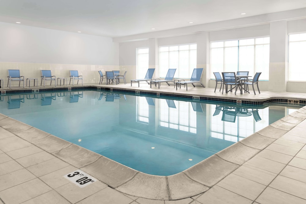 Homewood Suites by Hilton Detroit-Troy — Swimming pool in Troy, Michigan