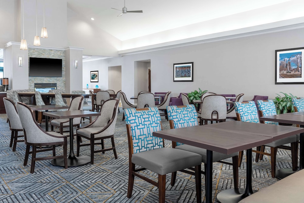 Homewood Suites by Hilton Detroit-Troy — Restaurant & bars in Troy, Michigan