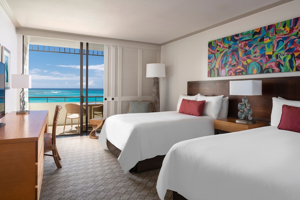 The Royal Hawaiian, a Luxury Collection Resort, Waikiki — Hotel rooms in Honolulu, Hawaii