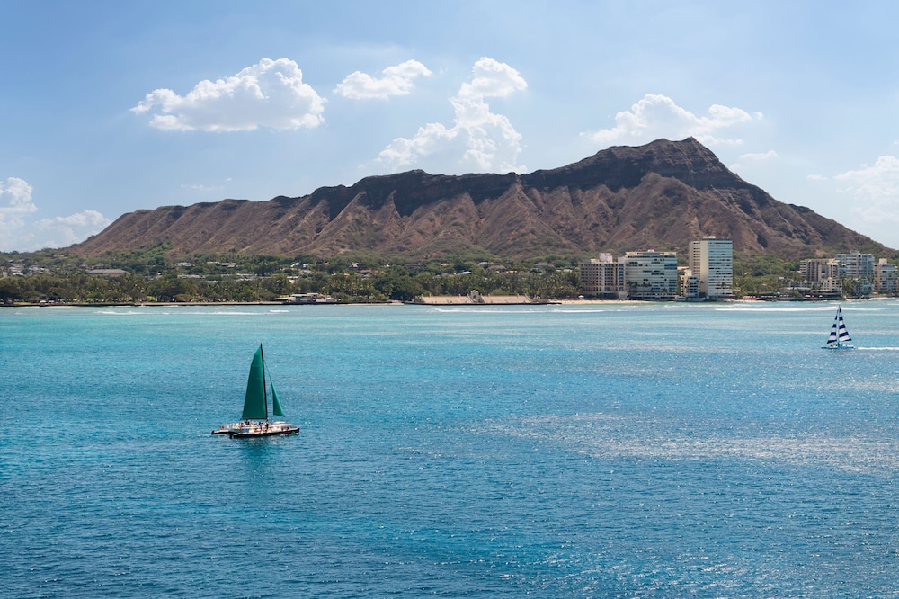 The Royal Hawaiian, a Luxury Collection Resort, Waikiki — Attractions in the area in Honolulu, Hawaii