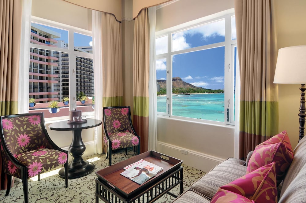 The Royal Hawaiian, a Luxury Collection Resort, Waikiki — Hotel rooms in Honolulu, Hawaii