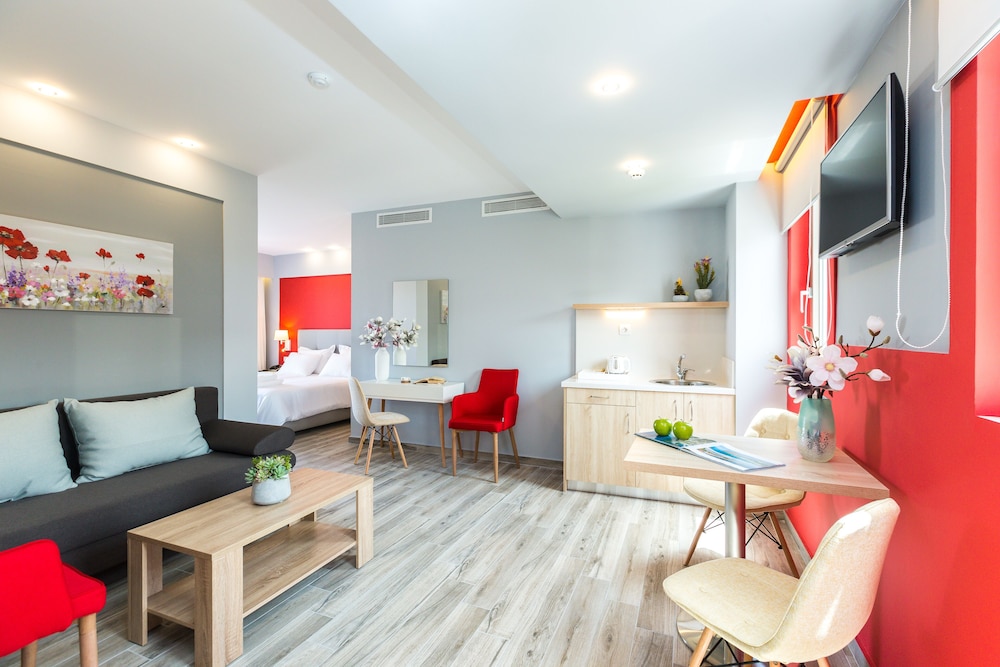 Menta City Boutique Hotel — Hotel rooms in Rethymnon
