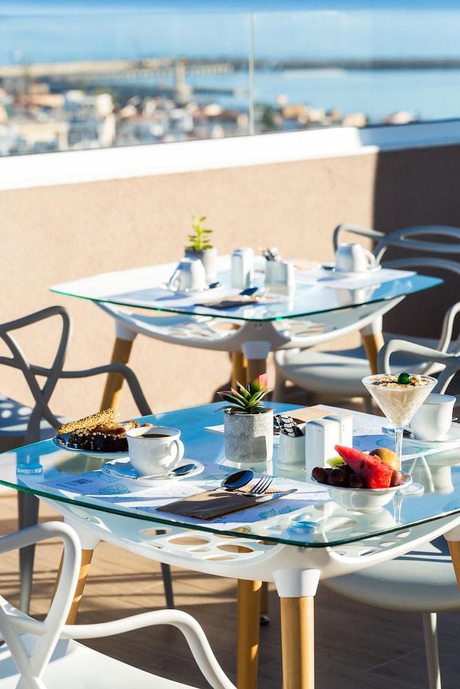 Menta City Boutique Hotel — Restaurant & bars in Rethymnon