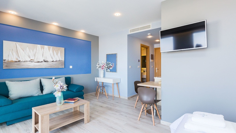 Menta City Boutique Hotel — Hotel rooms in Rethymnon