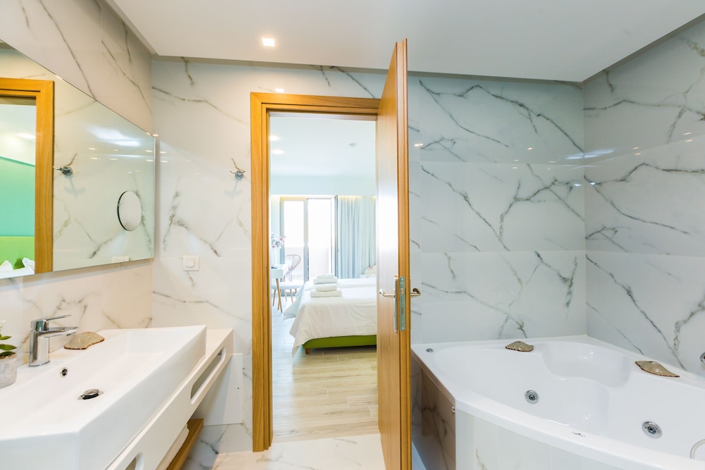 Menta City Boutique Hotel — Hotel rooms in Rethymnon