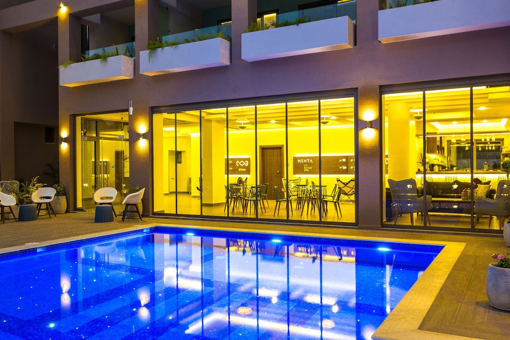 Menta City Boutique Hotel — Swimming pool in Rethymnon