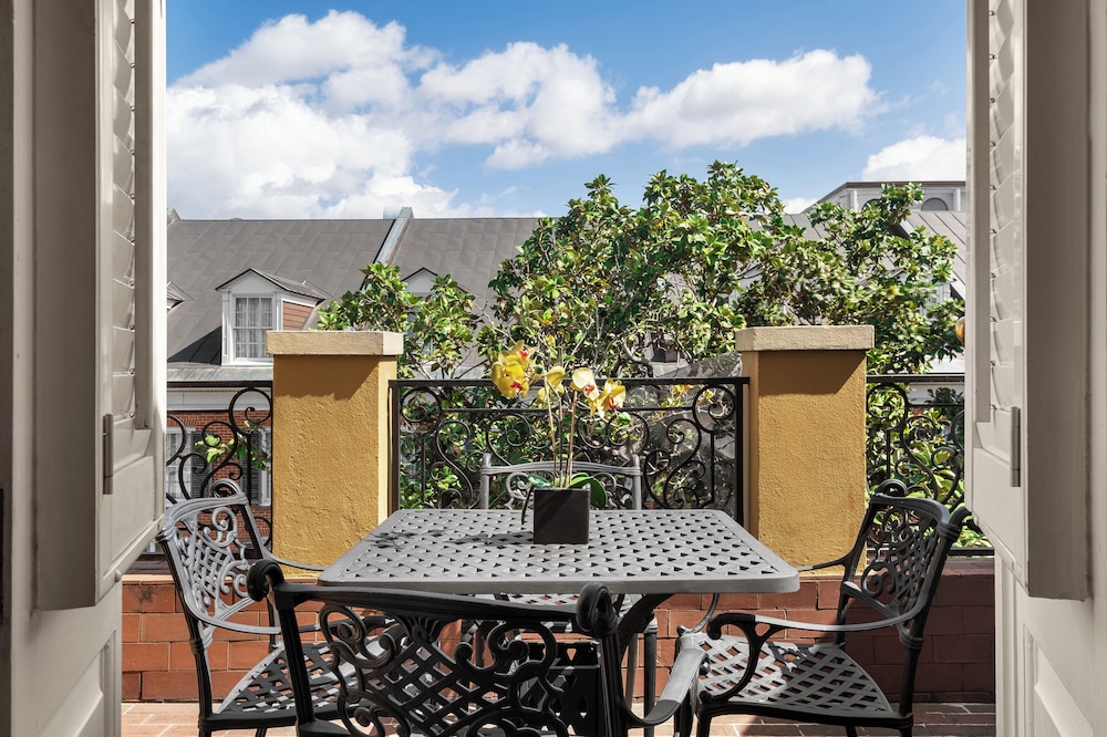 Hotel Mazarin — Hotel building in New Orleans, Louisiana