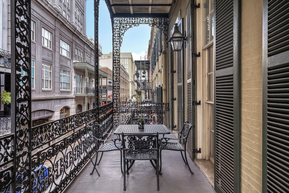 Hotel Mazarin — Hotel building in New Orleans, Louisiana