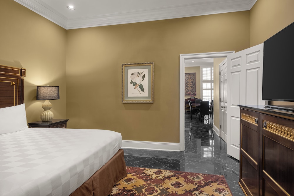 Hotel Mazarin — Hotel rooms in New Orleans, Louisiana
