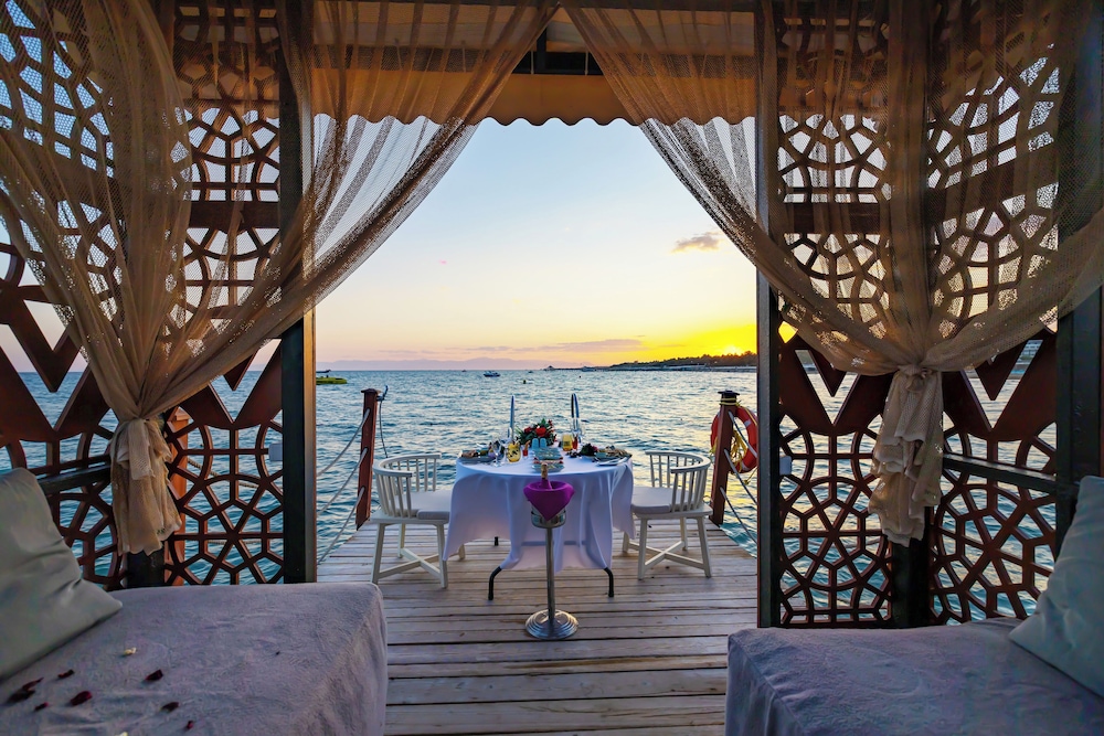VONRESORT Golden Coast - All Inclusive — Restaurant in Side