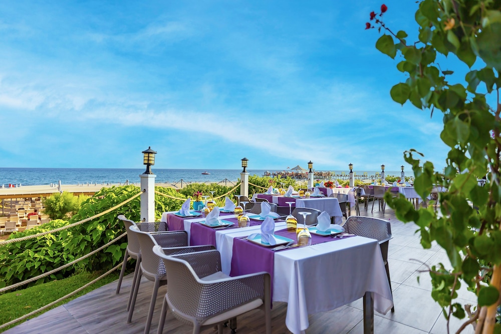 VONRESORT Golden Coast - All Inclusive — Restaurant in Side