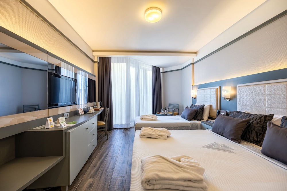 VONRESORT Golden Coast - All Inclusive — Rooms in Side