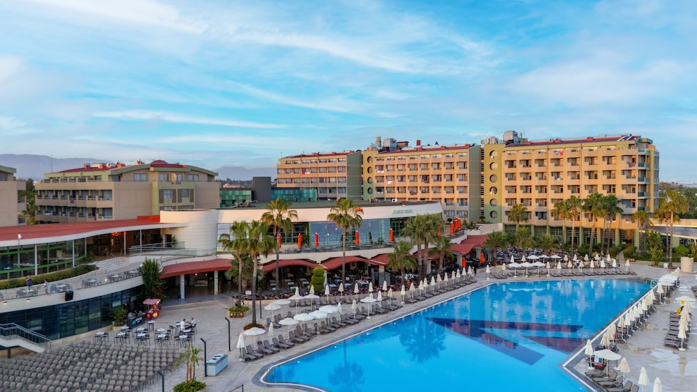 VONRESORT Golden Coast - All Inclusive — Outdoor in Side