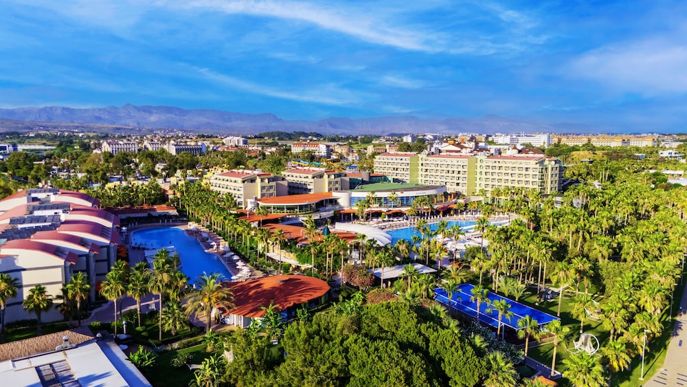 VONRESORT Golden Coast - All Inclusive — Outdoor in Side