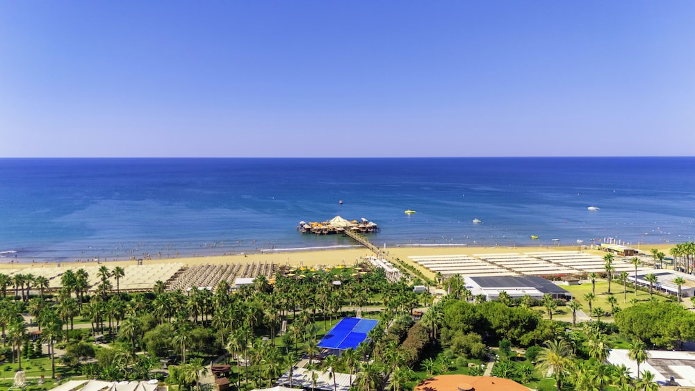 VONRESORT Golden Coast - All Inclusive — Outdoor in Side