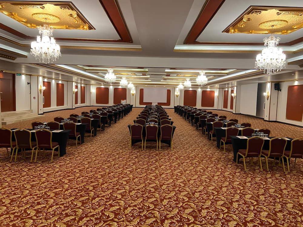 Megasaray Westbeach Antalya — Hotel building in Antalya