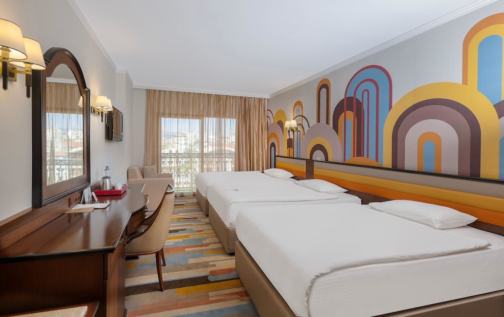 Megasaray Westbeach Antalya — Hotel rooms in Antalya