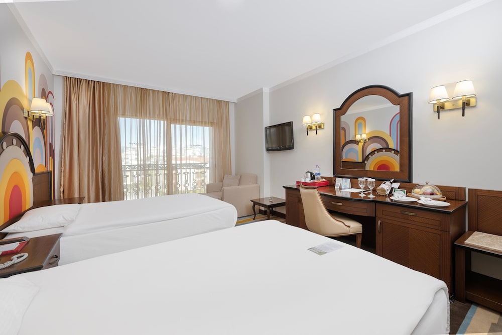 Megasaray Westbeach Antalya — Hotel rooms in Antalya