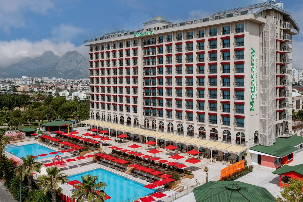 Megasaray Westbeach Antalya — Hotel building in Antalya