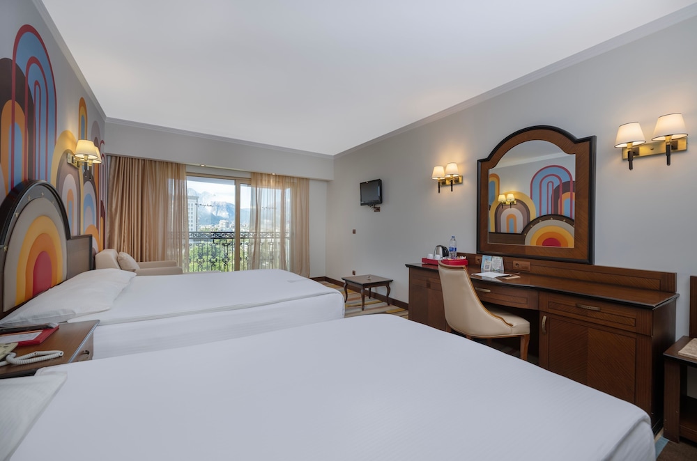 Megasaray Westbeach Antalya — Hotel rooms in Antalya