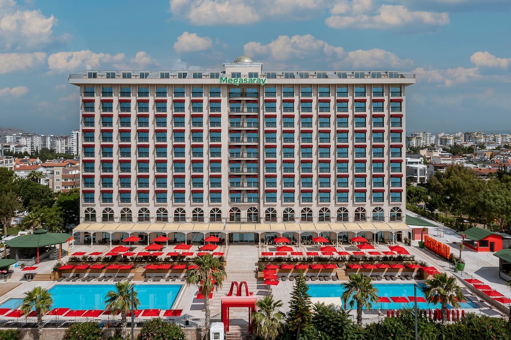 Megasaray Westbeach Antalya — Hotel building in Antalya