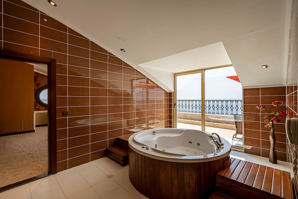 Megasaray Westbeach Antalya — Hotel rooms in Antalya