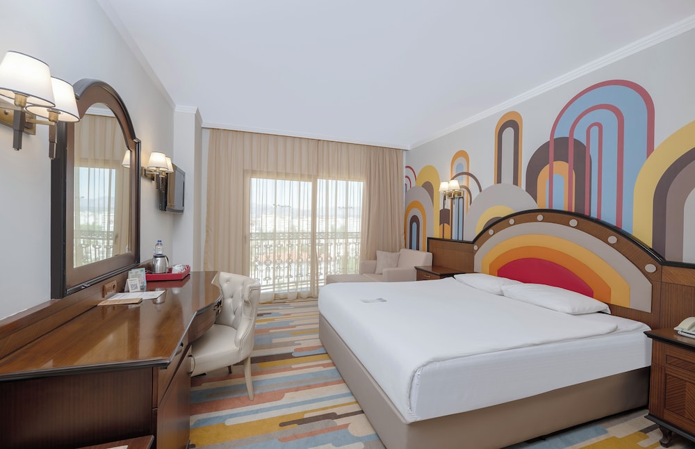 Megasaray Westbeach Antalya — Hotel rooms in Antalya