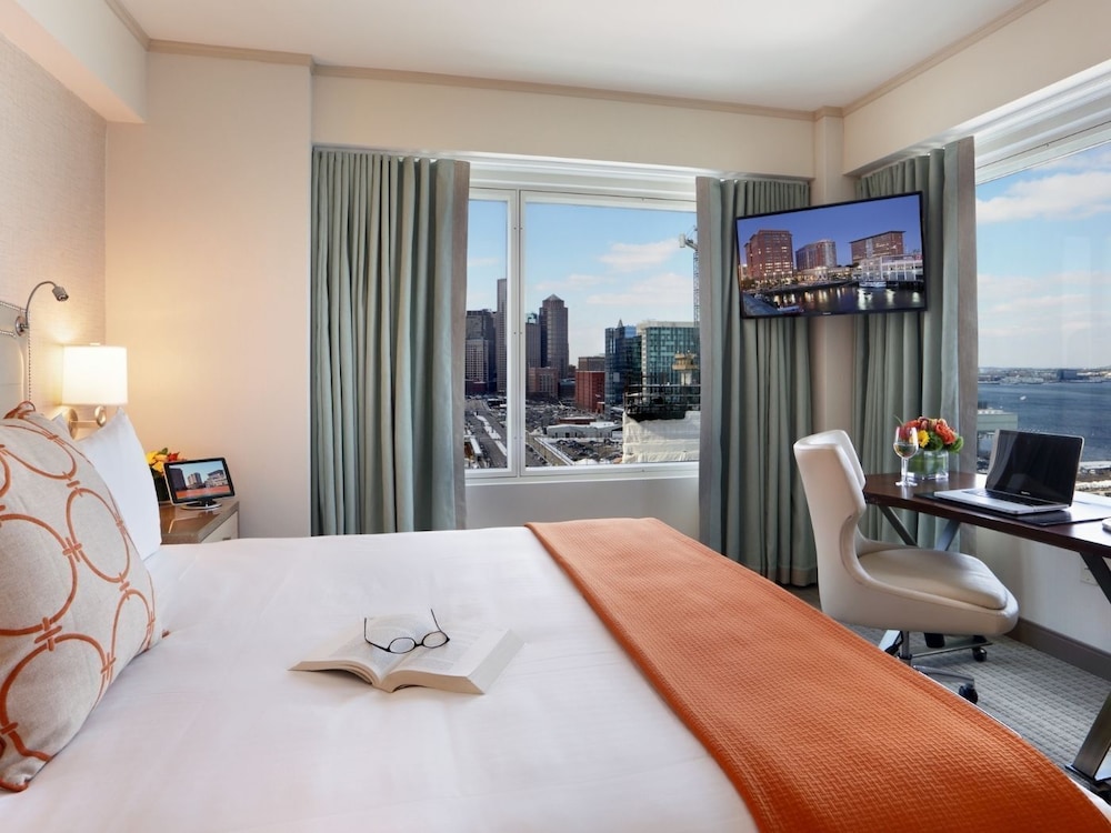 Seaport Hotel Boston — Hotel rooms in Boston, Massachusetts