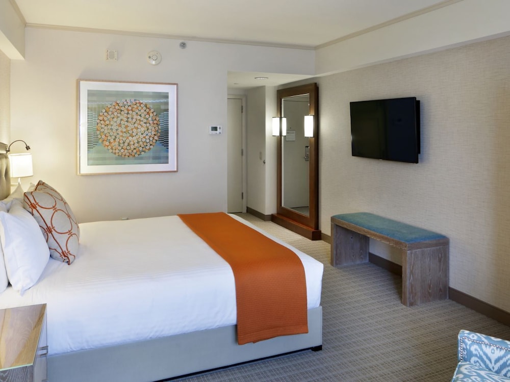 Seaport Hotel Boston — Hotel rooms in Boston, Massachusetts