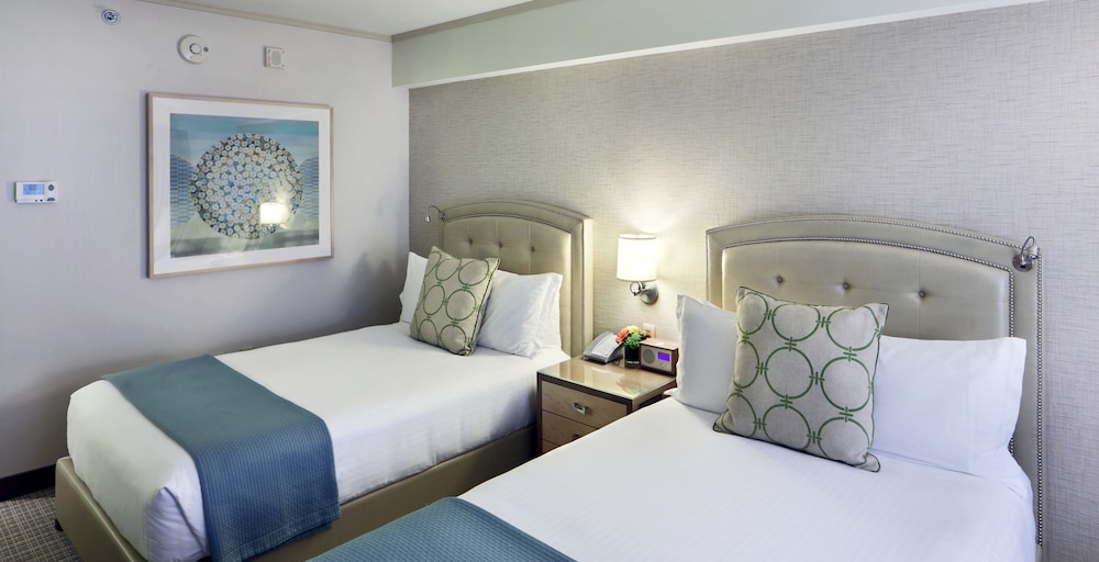 Seaport Hotel Boston — Hotel rooms in Boston, Massachusetts