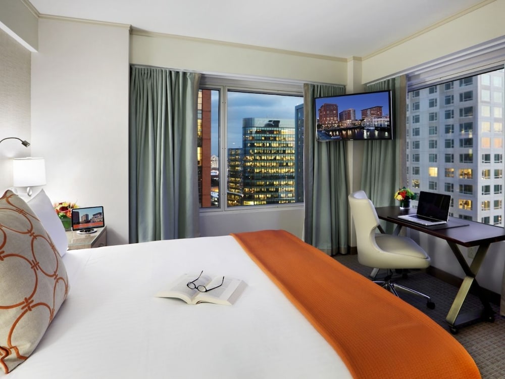 Seaport Hotel Boston — Hotel rooms in Boston, Massachusetts