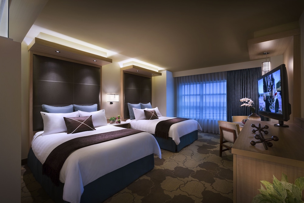 Seminole Hard Rock Hotel & Casino Tampa — Hotel rooms in Tampa, Florida