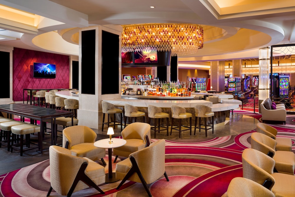 Seminole Hard Rock Hotel & Casino Tampa — Restaurant & bars in Tampa, Florida