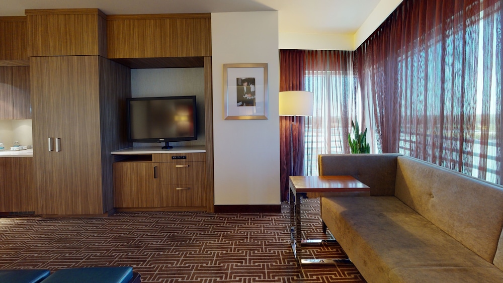 Seminole Hard Rock Hotel & Casino Tampa — Hotel rooms in Tampa, Florida