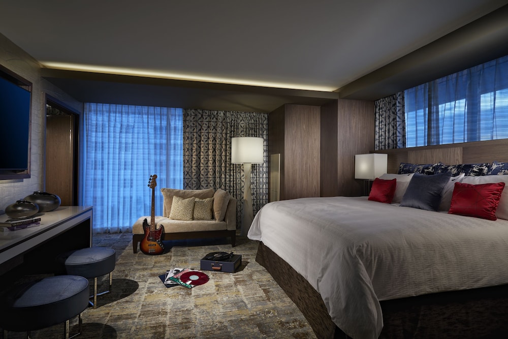 Seminole Hard Rock Hotel & Casino Tampa — Hotel rooms in Tampa, Florida