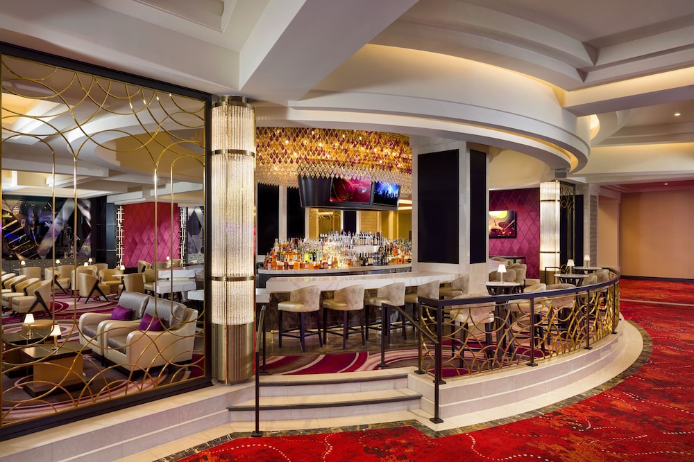 Seminole Hard Rock Hotel & Casino Tampa — Restaurant & bars in Tampa, Florida