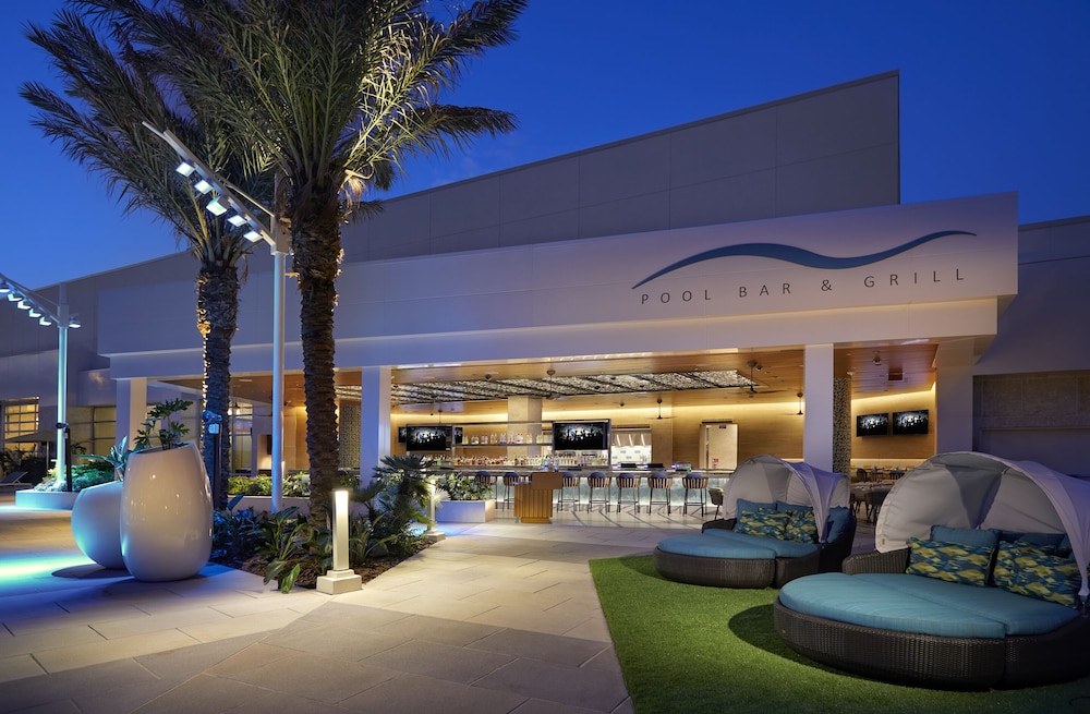 Seminole Hard Rock Hotel & Casino Tampa — Restaurant & bars in Tampa, Florida